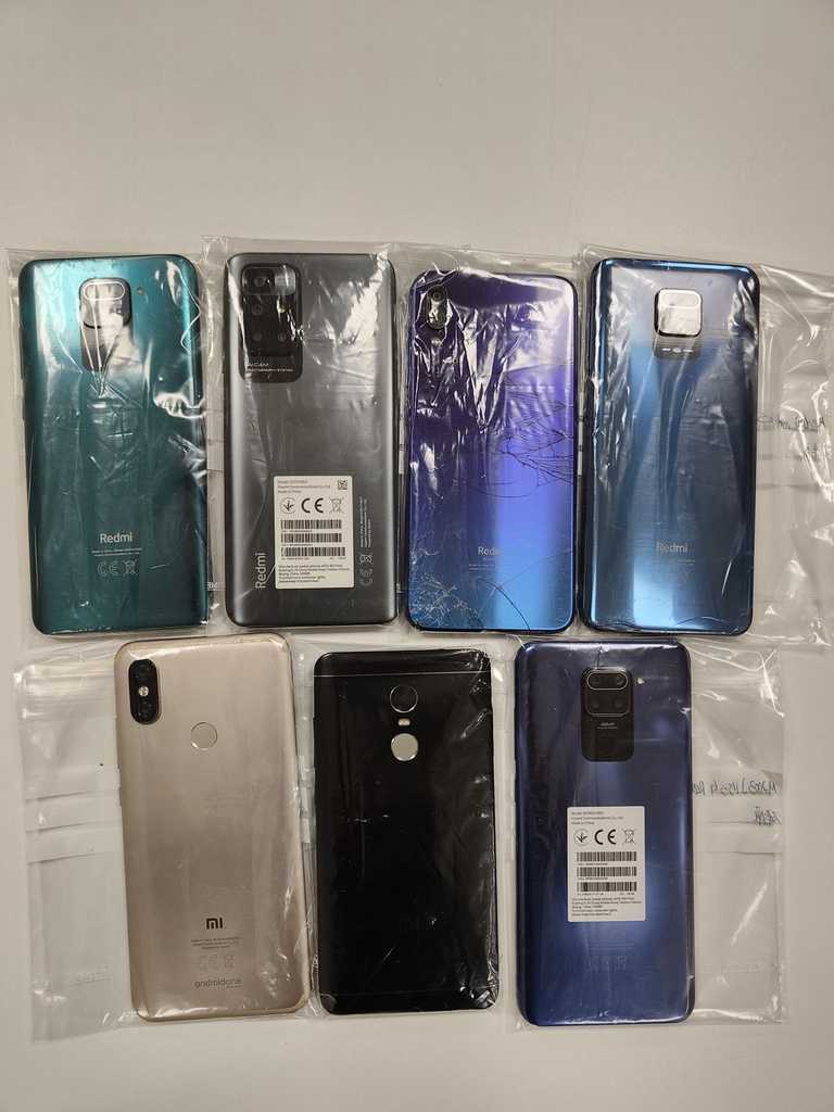 SUBASTA XIAOMI MOVIL BUENO  PANTALLA 27PCS Y PANTALLA ROTO 7PCS GX221100323