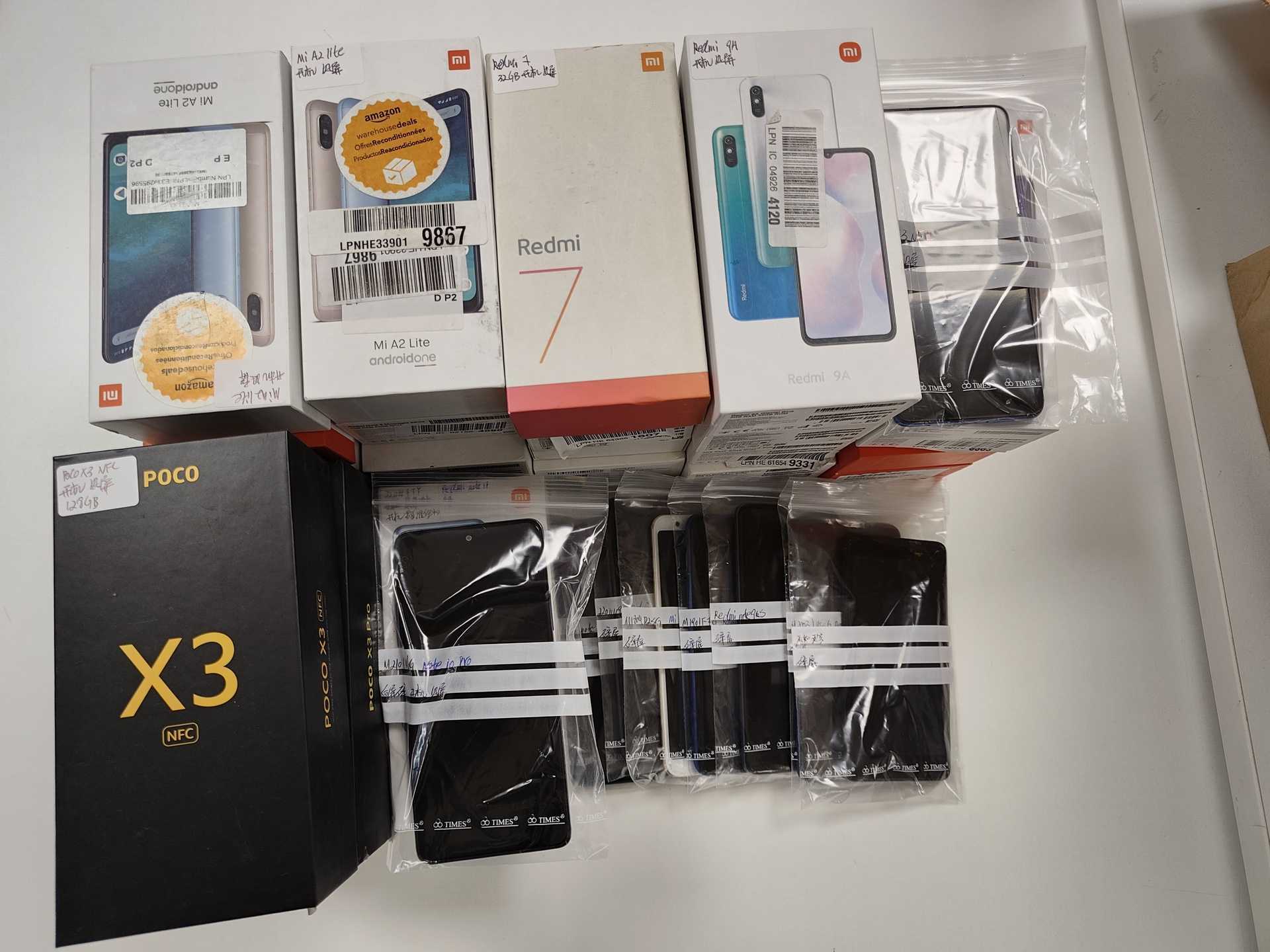 Auction For SUBASTA XIAOMI MOVIL BUENO  PANTALLA 27PCS Y PANTALLA ROTO 7PCS GX221100323